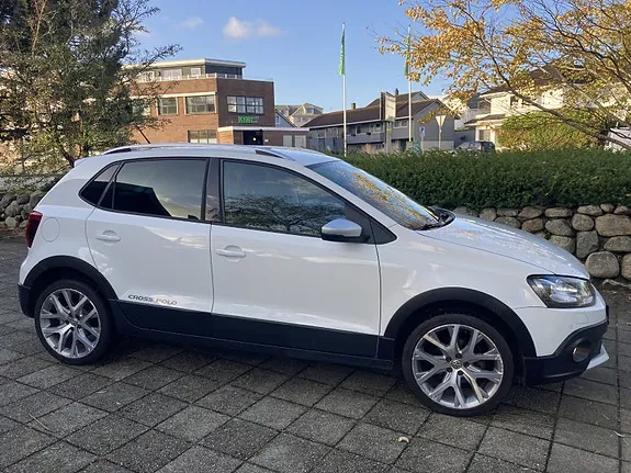 Volkswagen Polo Cross 2017 photo 4