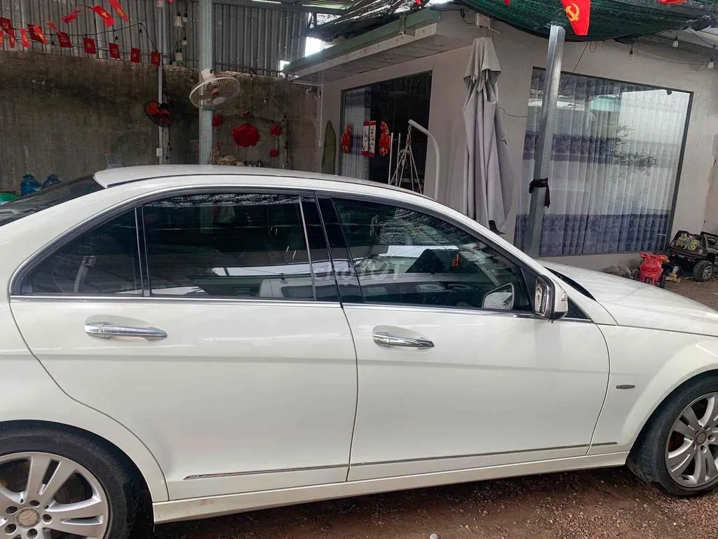 Mercedes-Benz C230 2008 photo 3