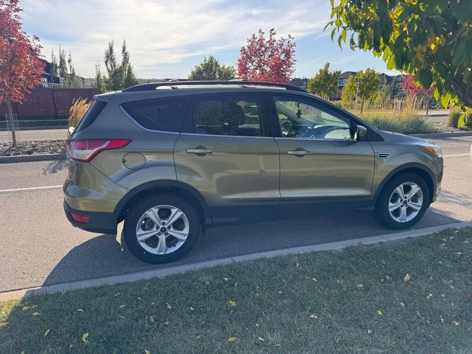 Ford Escape 2014 photo 2
