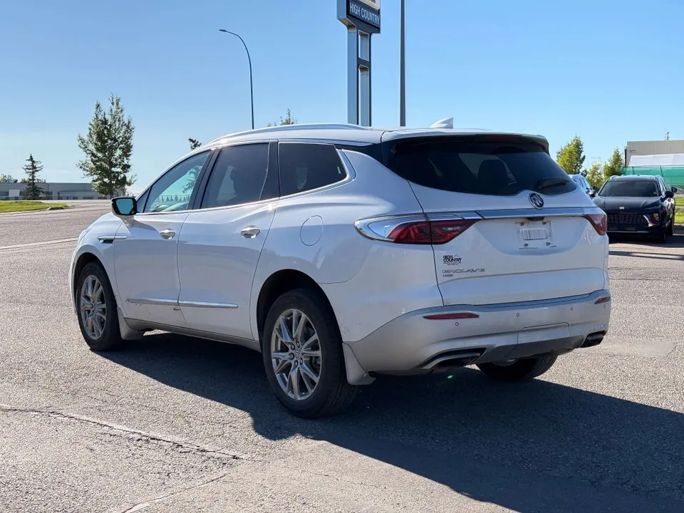 Buick Enclave 2023 photo 3