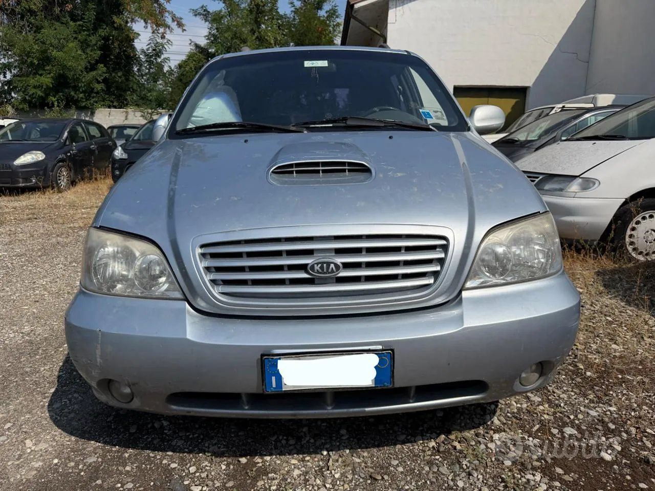 Kia Carnival 2001 photo 2