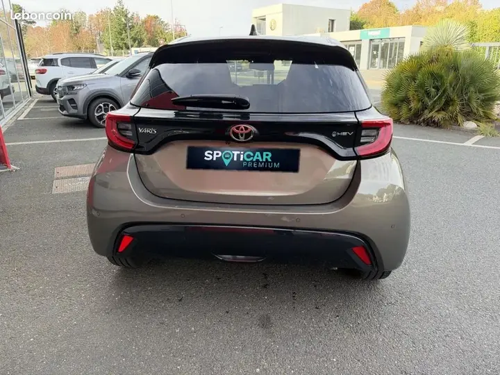 Toyota Yaris 2024 photo 3