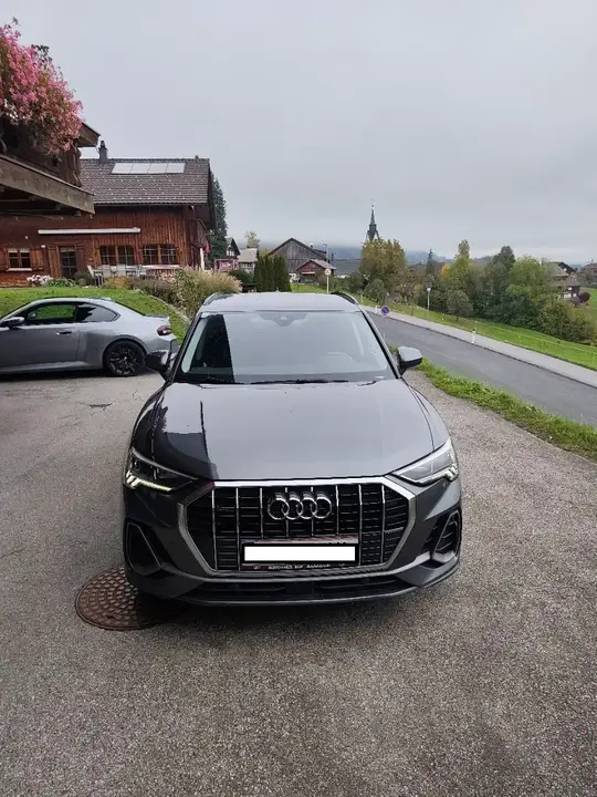 Audi Q3 2019 photo 3