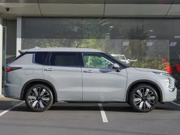 Mitsubishi Outlander 2026 photo 4
