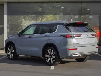 Mitsubishi Outlander 2026 photo 3