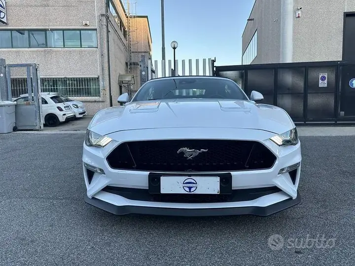 Ford Mustang 2025 photo 2
