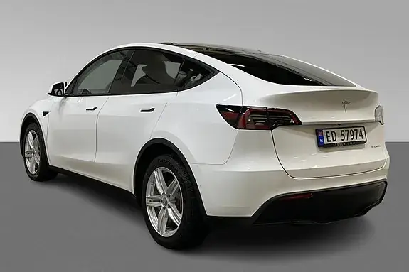 Tesla Model Y 2022 photo 5