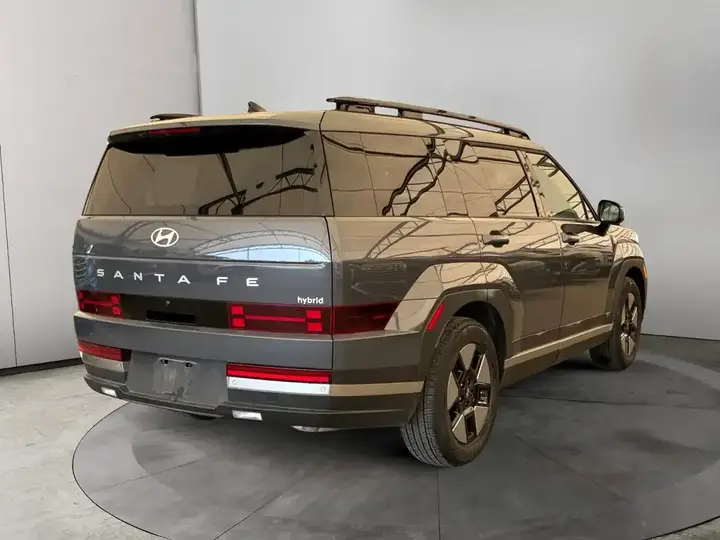 Hyundai Santa Fe 2026 photo 5