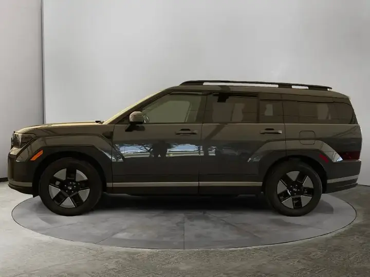 Hyundai Santa Fe 2026 photo 2