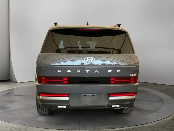 Hyundai Santa Fe 2026 photo 4