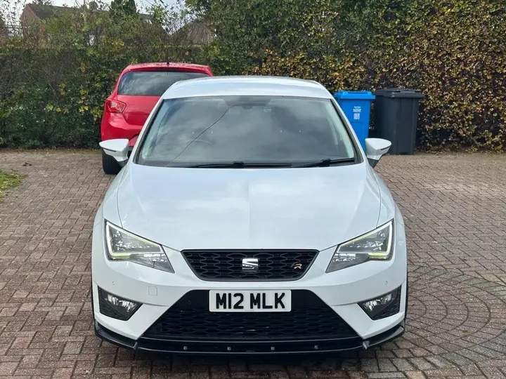Seat Leon 2015 photo 2