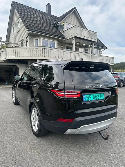 Land Rover Discovery 2017 photo 4