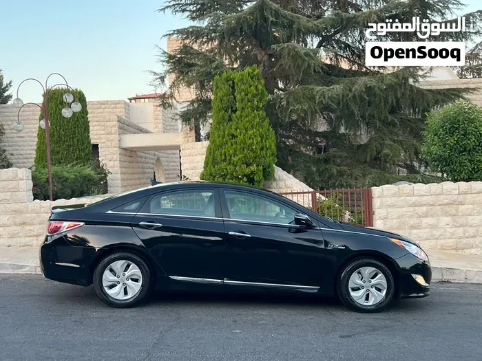 Hyundai Sonata 2015 photo 2