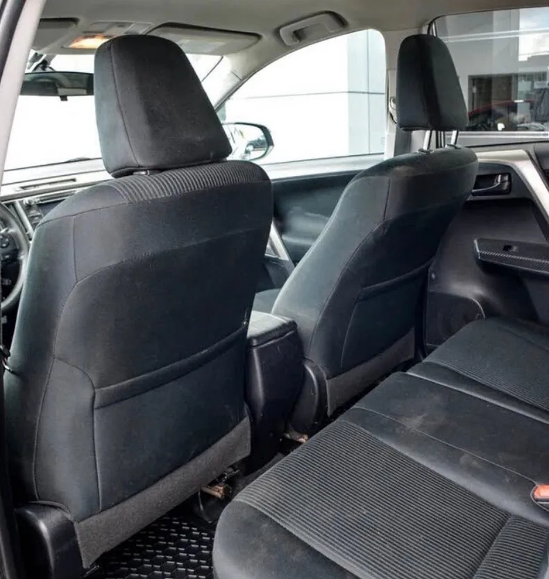 Toyota Rav4 2015 photo 4