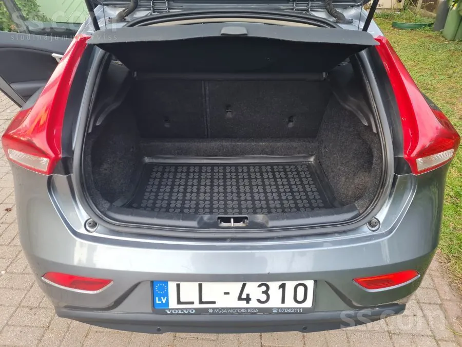 Volvo V40 2017 photo 3