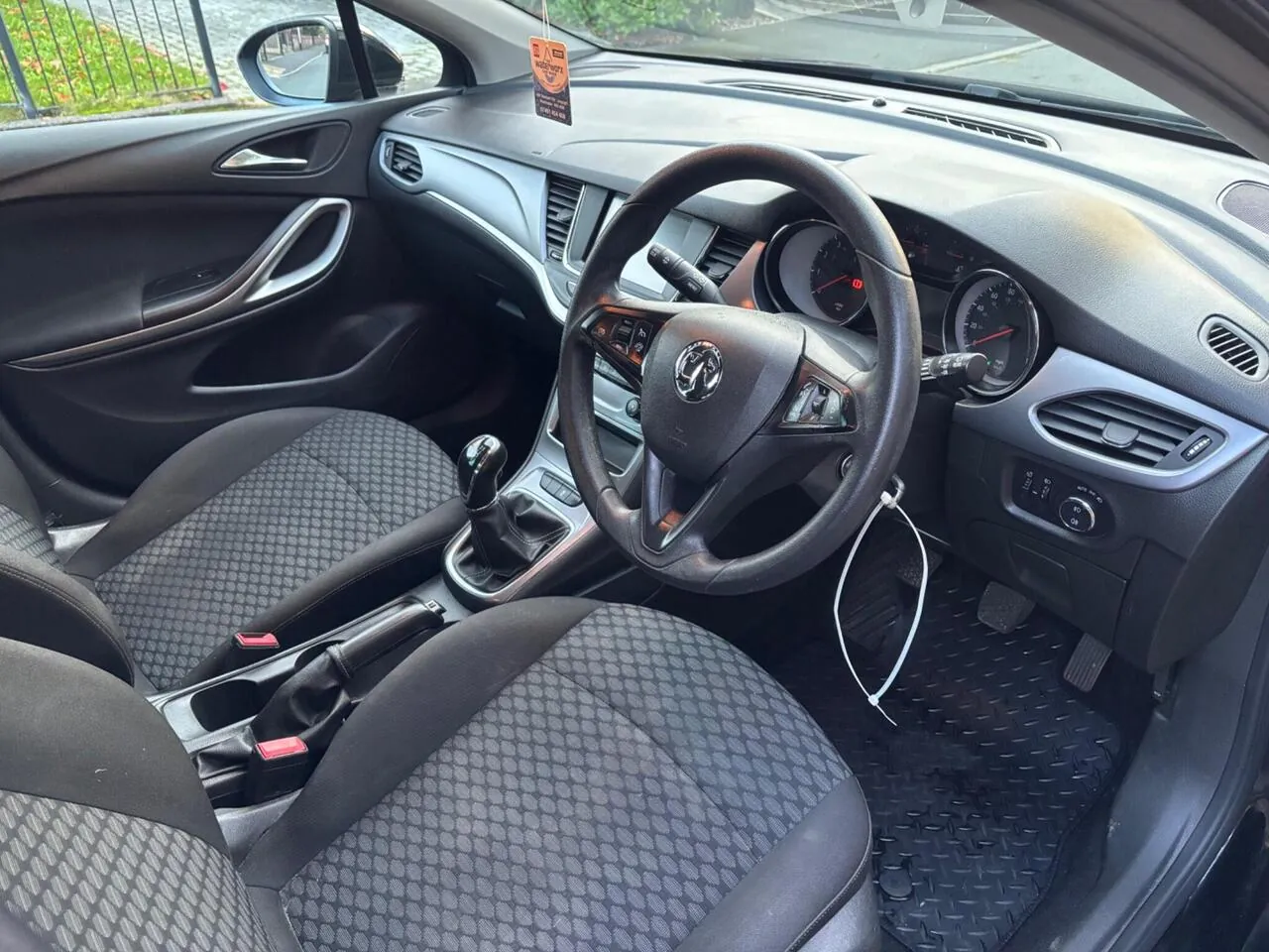 Vauxhall Astra 2019 photo 3