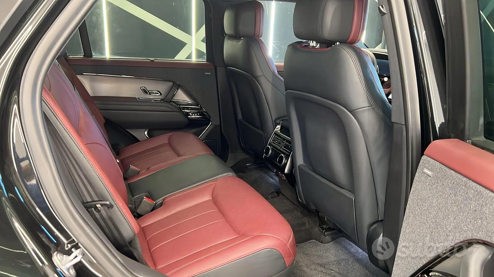 Land Rover Range Rover Sport 2023 photo 4