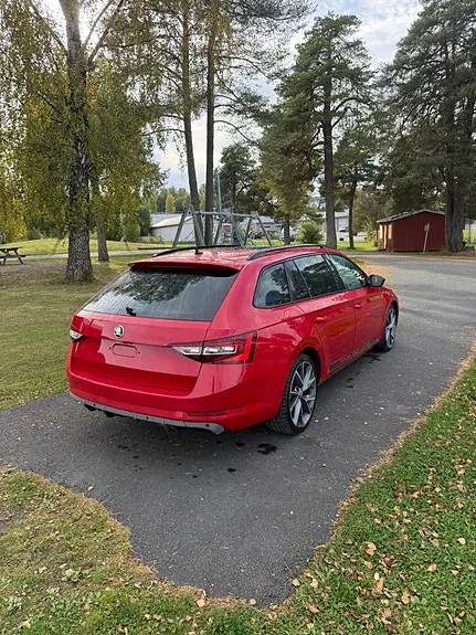 Skoda Superb 2018 photo 5
