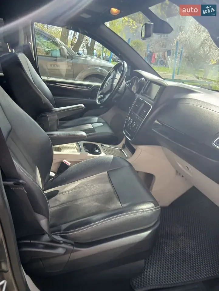 Dodge Grand Caravan 2019 photo 5