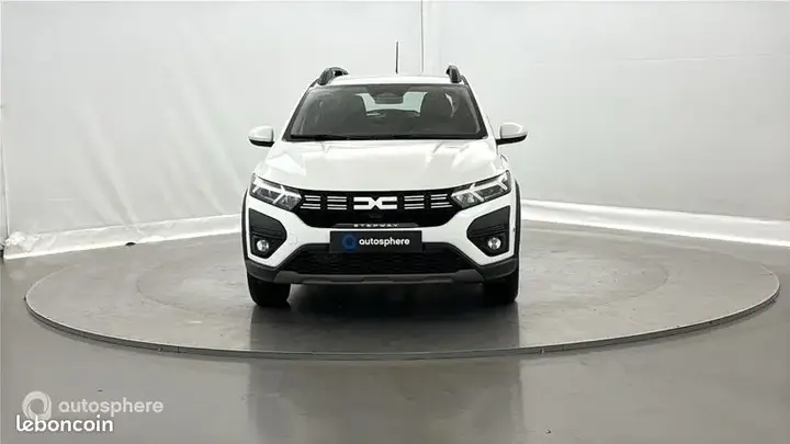 Dacia Sandero 2024 photo 2