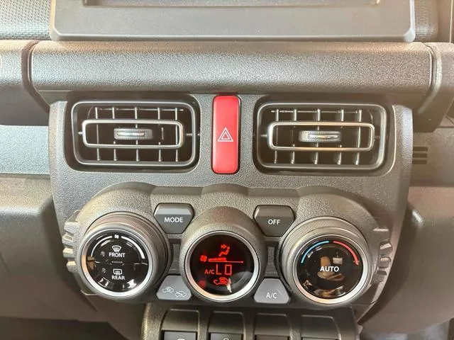 Suzuki Jimny 2026 photo 4