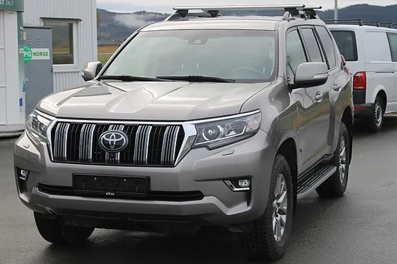 Toyota Land Cruiser 2019 photo 2
