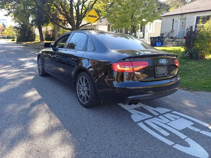 Audi A4 2014 photo 4