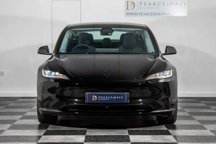 Tesla Model 3 2026 photo 5
