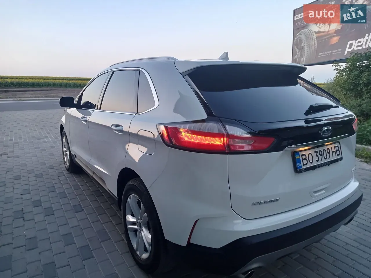 Ford Edge 2019 photo 2