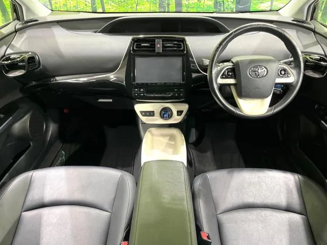 Toyota Prius 2016 photo 2