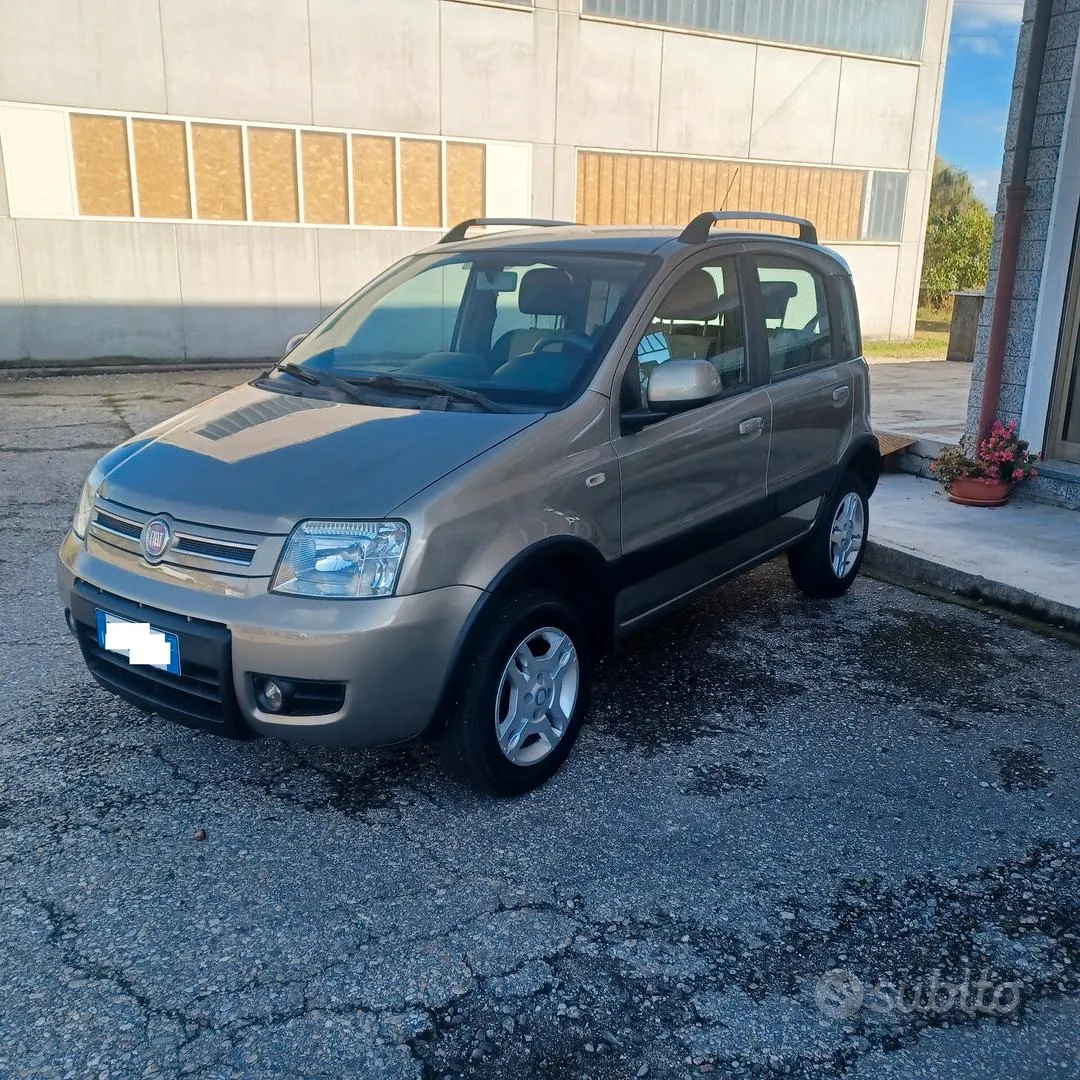 Fiat Panda 2010 photo 2