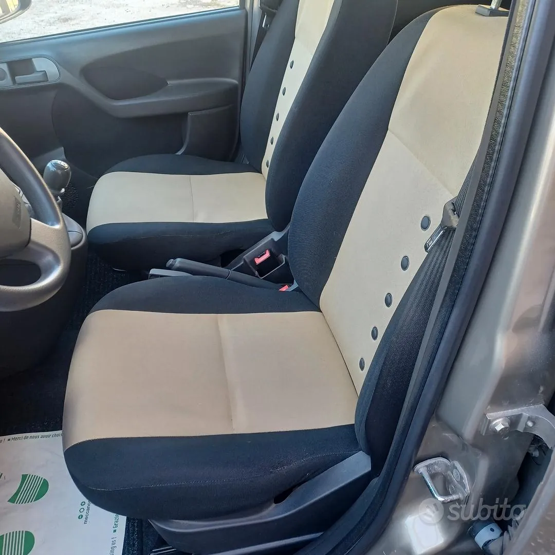 Fiat Panda 2010 photo 4