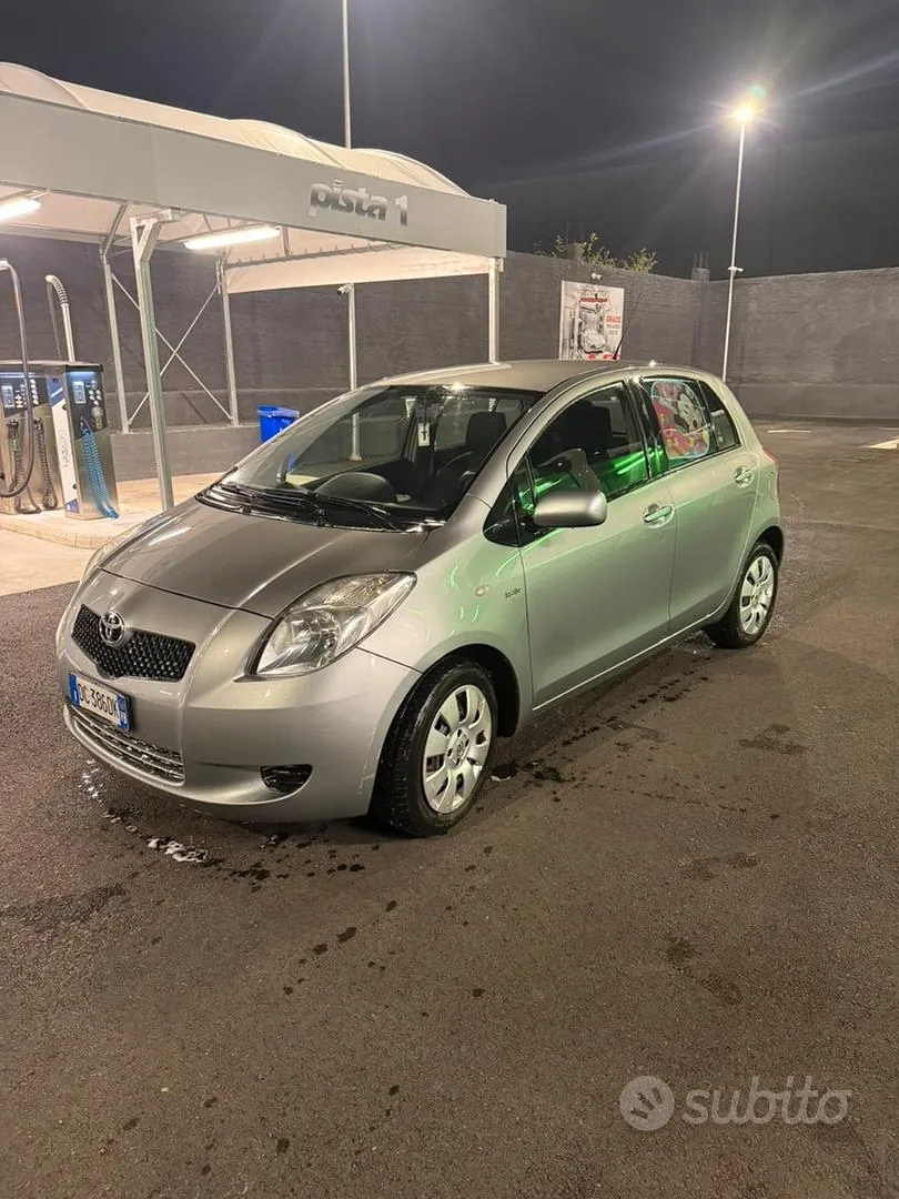 Toyota Yaris 2006 photo 4