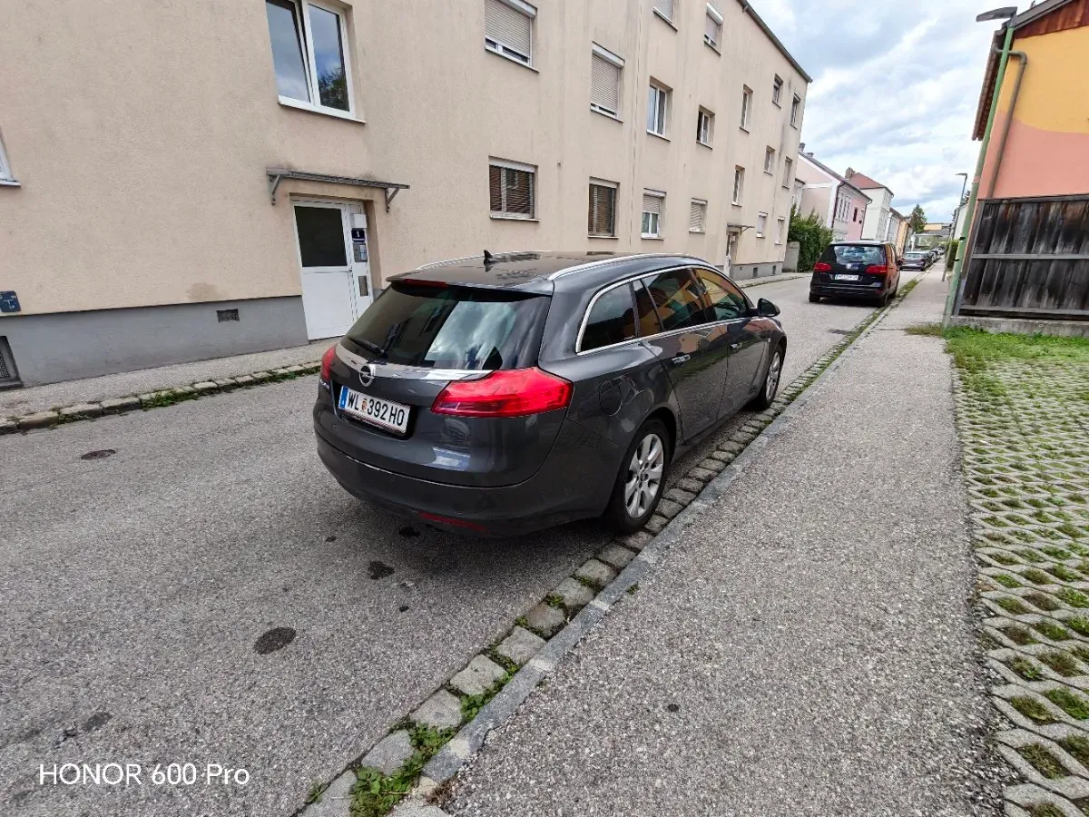 Opel Insignia 2012 photo 3