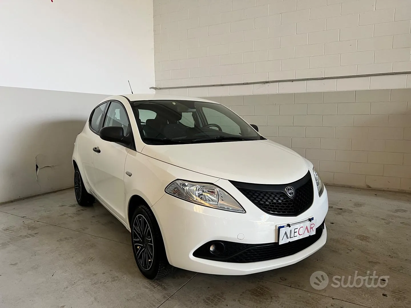 Lancia Ypsilon 2019 photo 2