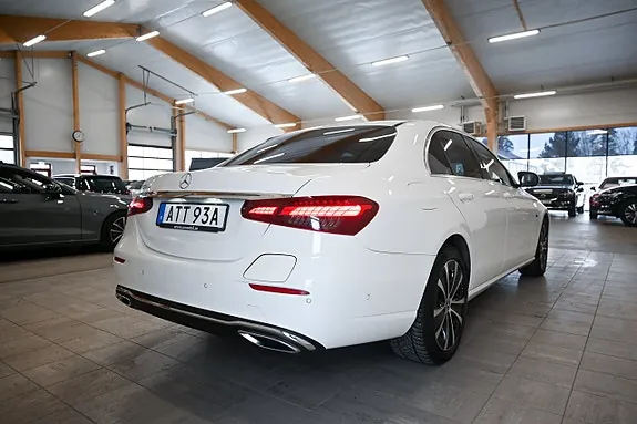 Mercedes-Benz E300 De 2021 photo 4