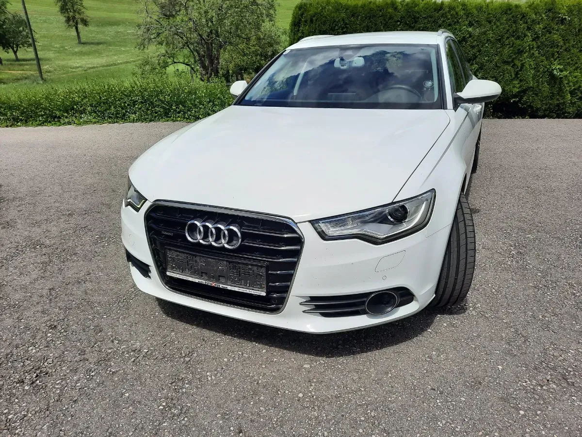 Audi A6 2012 photo 2
