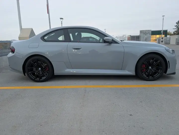 BMW M2 2025 photo 4