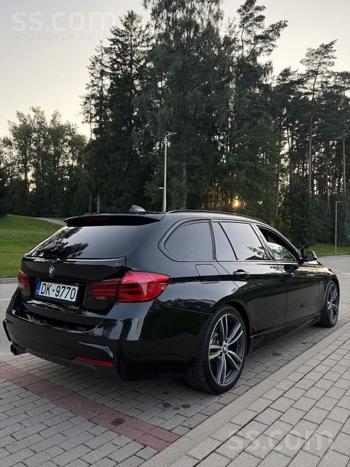 BMW 320I 2015 photo 4