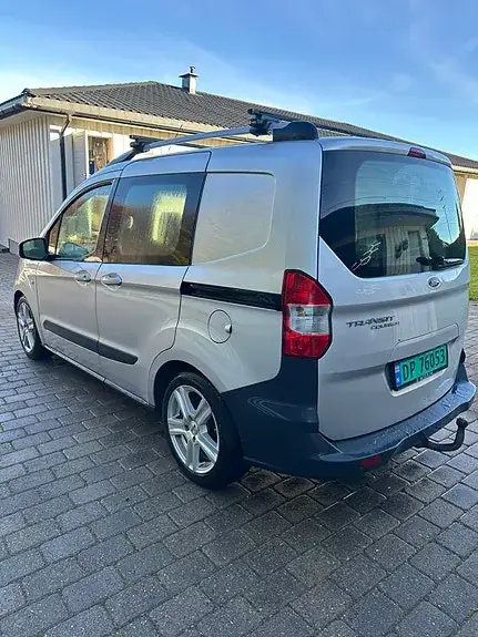 Ford Transit Courier 2014 photo 4