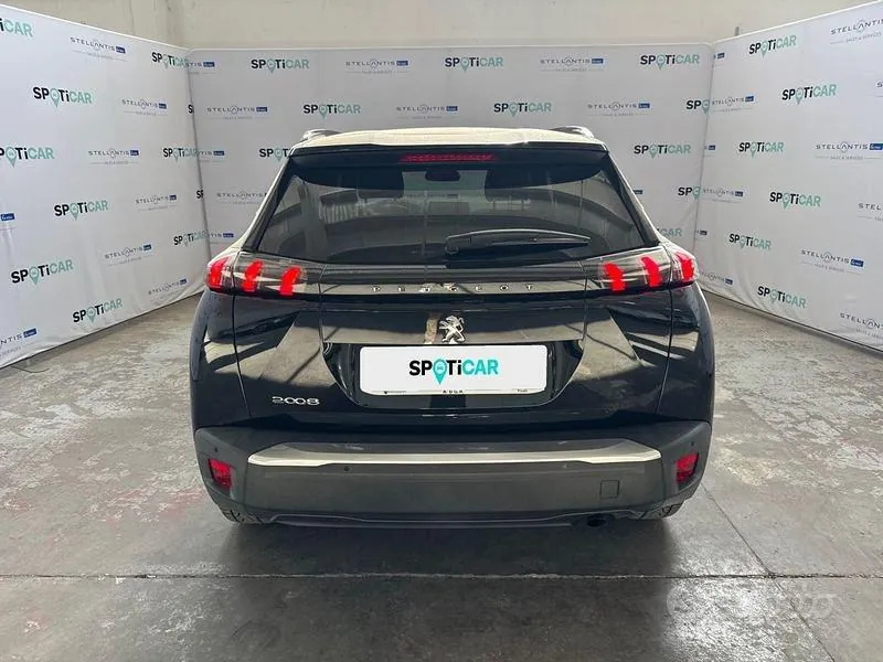 Peugeot 2008 2023 photo 4