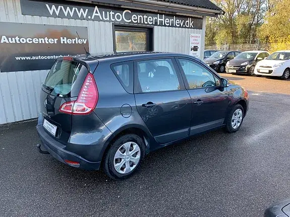 Renault Scenic Iii 2010 photo 3