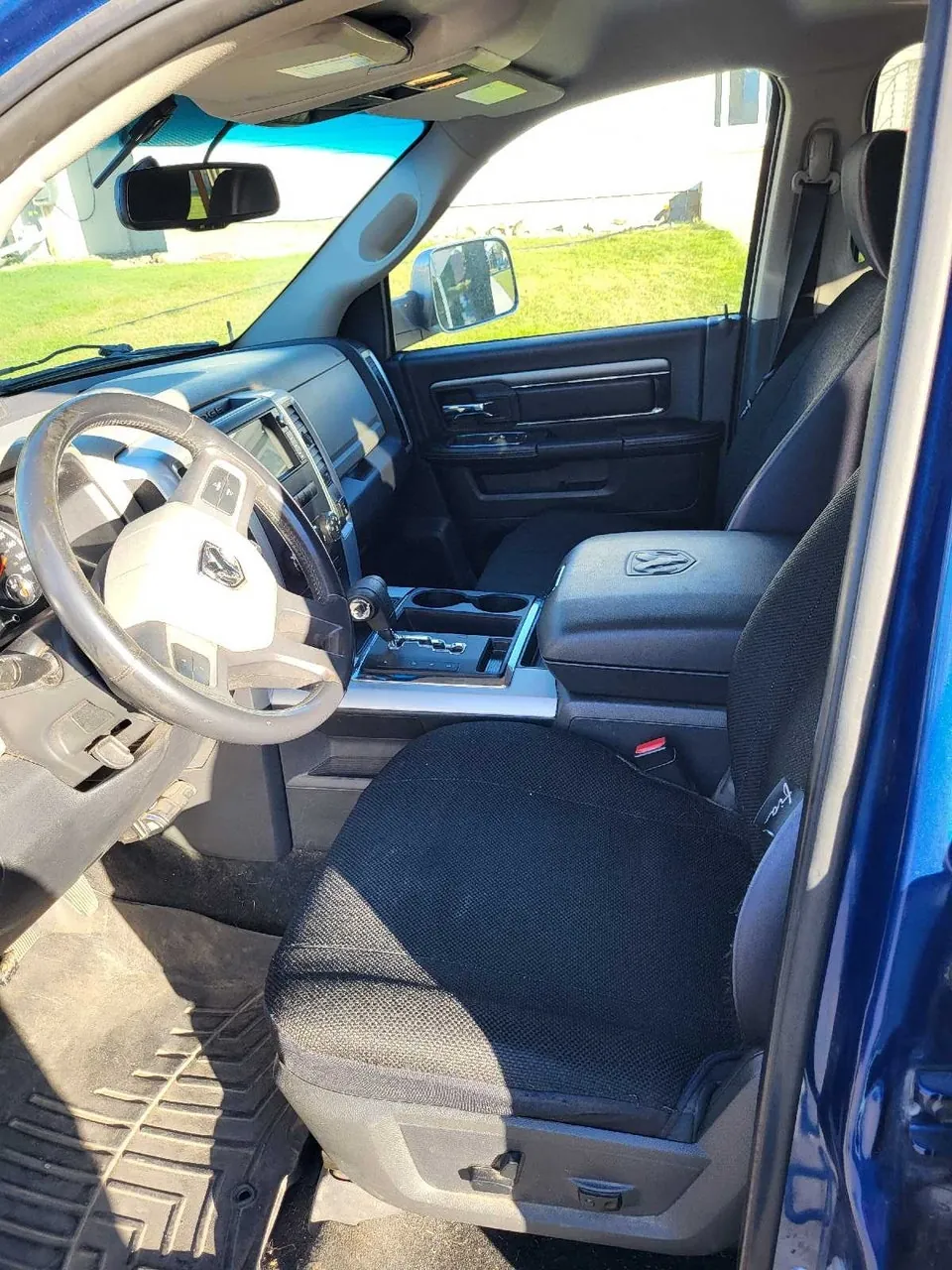 Dodge 1500 2011 photo 5