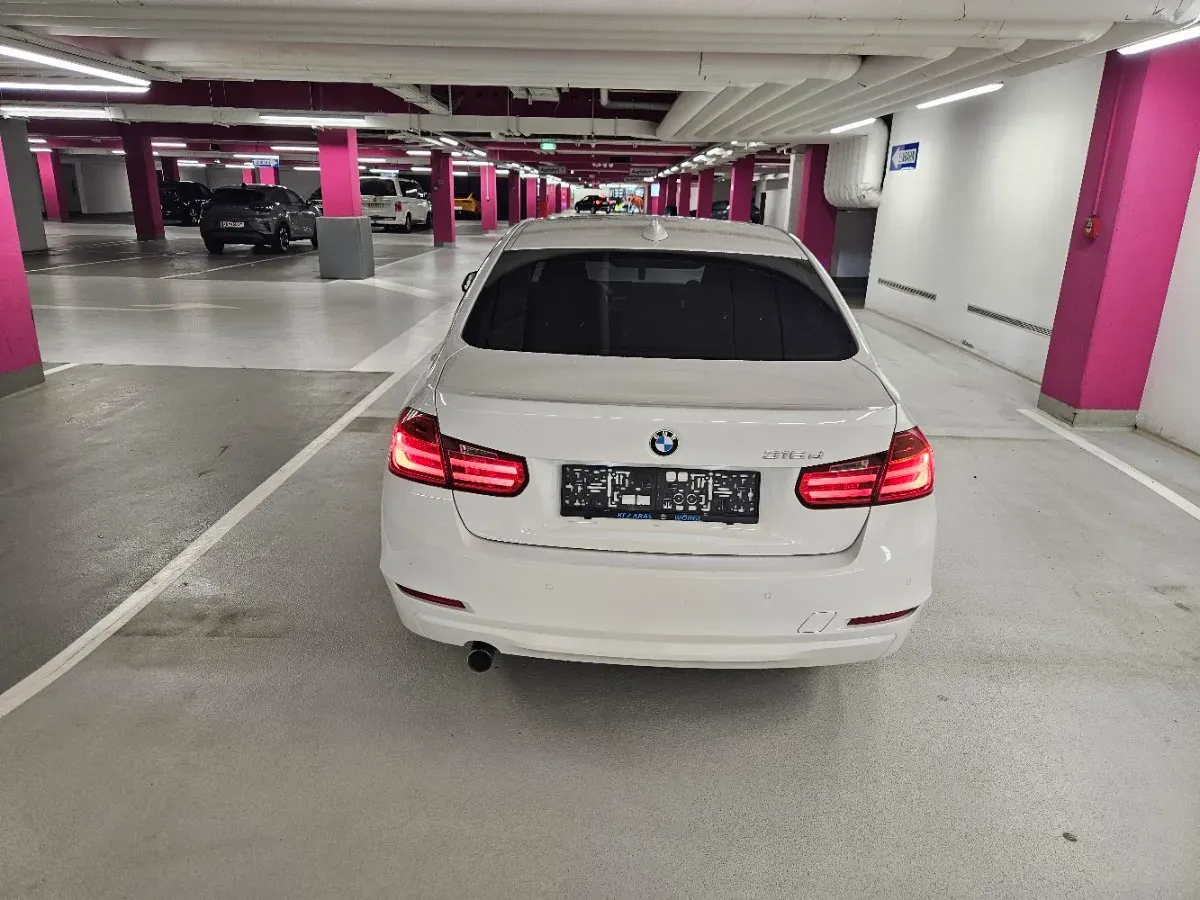 BMW 3 Series 2013 photo 3