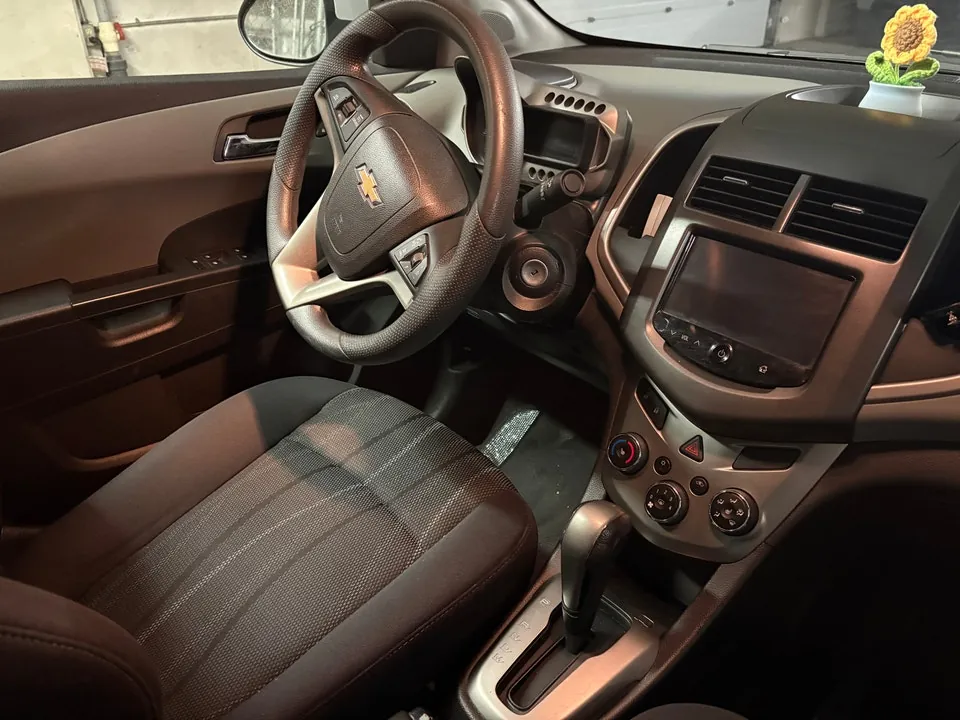 Chevrolet Sonic 2015 photo 3