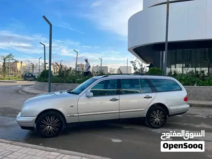 Mercedes-Benz E-Class 1999 photo 2