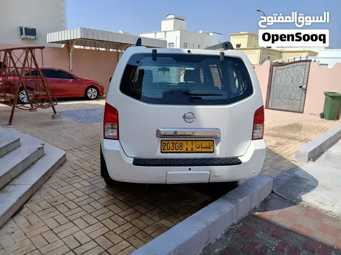 Nissan Pathfinder 2005 photo 5