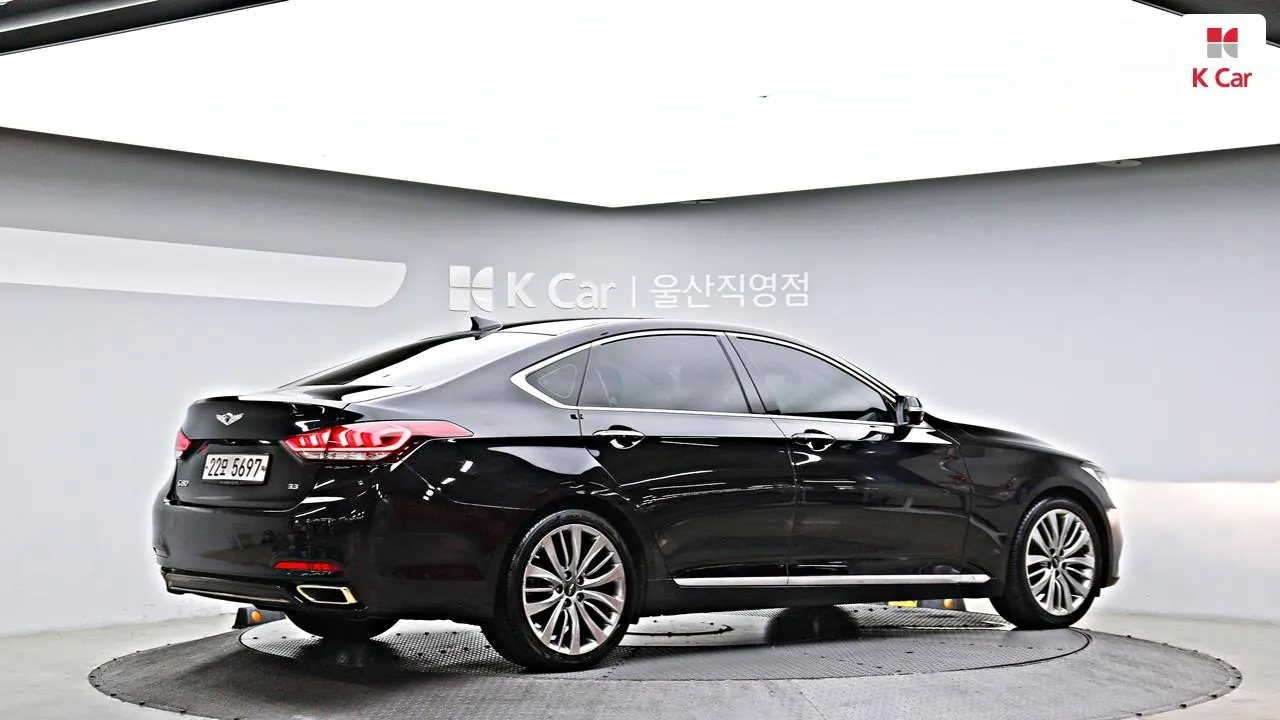 Genesis G80 2017 photo 4