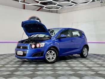 Holden Barina 2011 photo 4