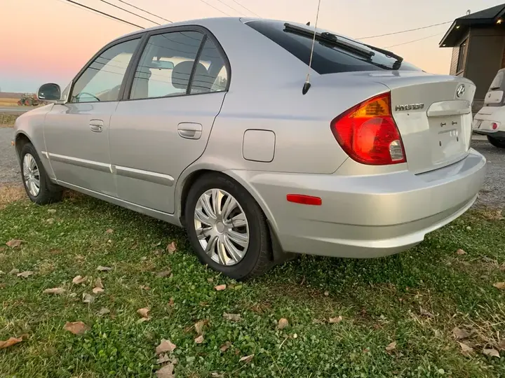 Hyundai Accent 2006 photo 4